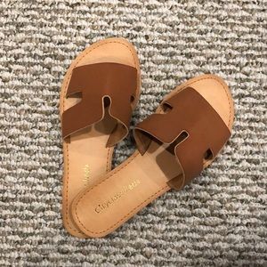 Slide sandals